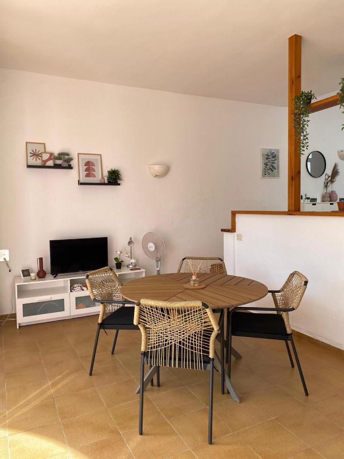 Coves Noves Nice Apartment Of 75 M2 10 Minutes Walk From The Beach Of Arenal D'En Castell Es Mercadal Bagian luar foto